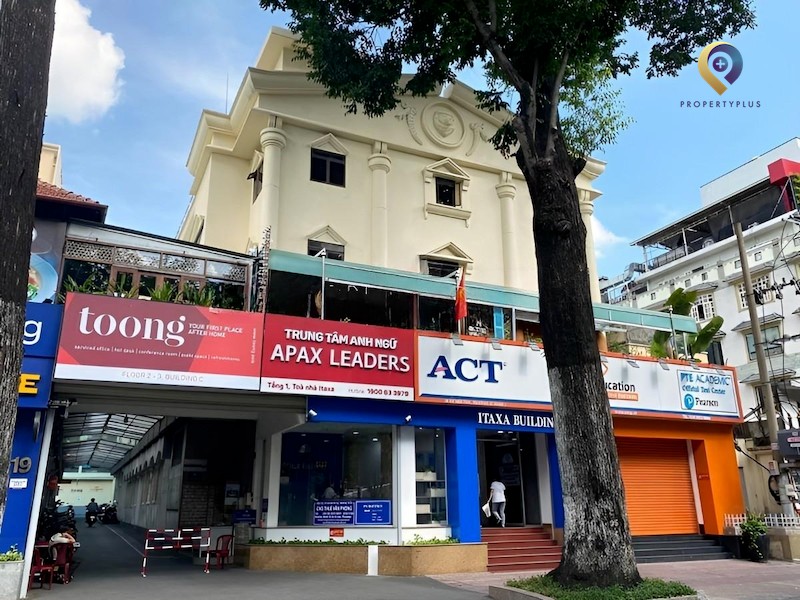 Itaxa House 2 Building